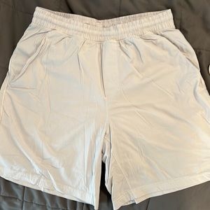 WHITE LINED LULULEMON Pacebreaker Shorts—Sz. Med